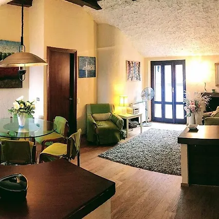 Apartament Alessia *
